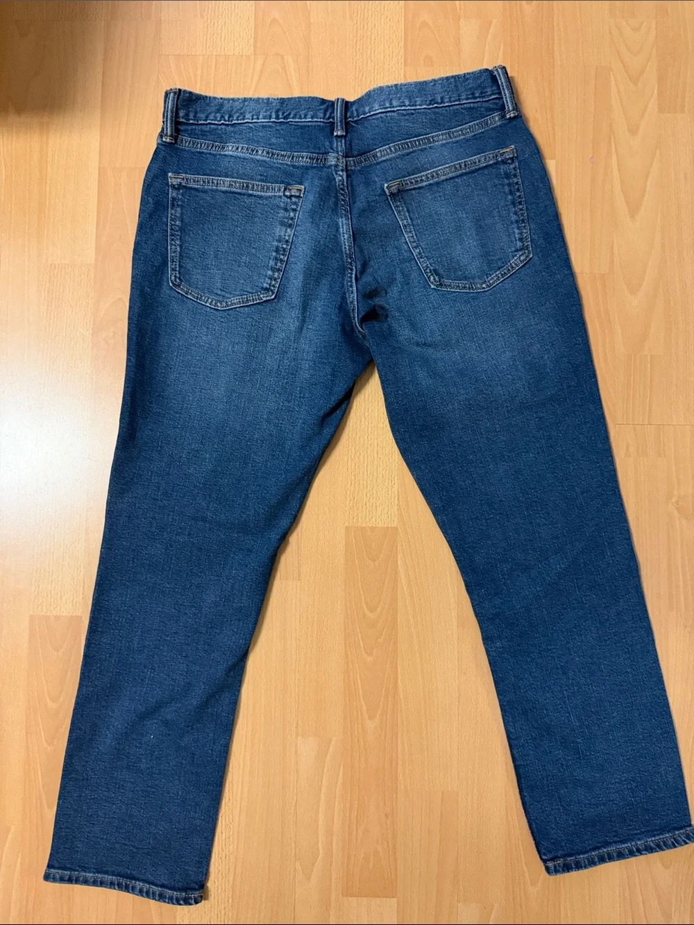 Men's Old Navy Dark Blue Slim Straight Jeans with Distressed Knees - size 34x30